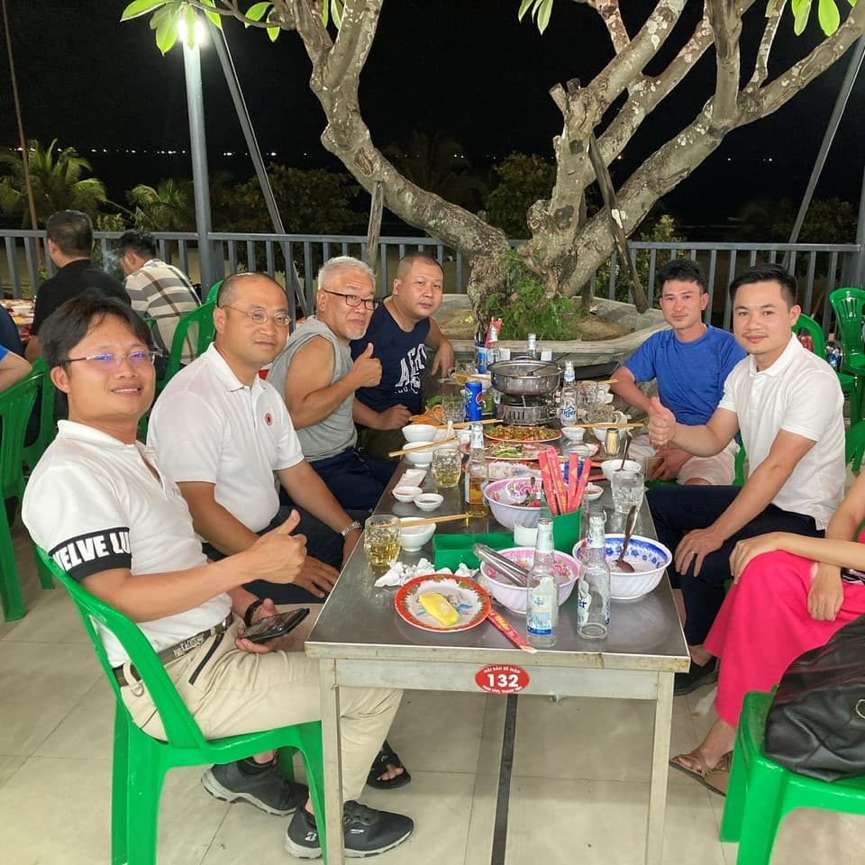 Tiệc thân mật tại Đà Nẵng